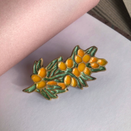 Ceramic brooch "Sea buckthorn"